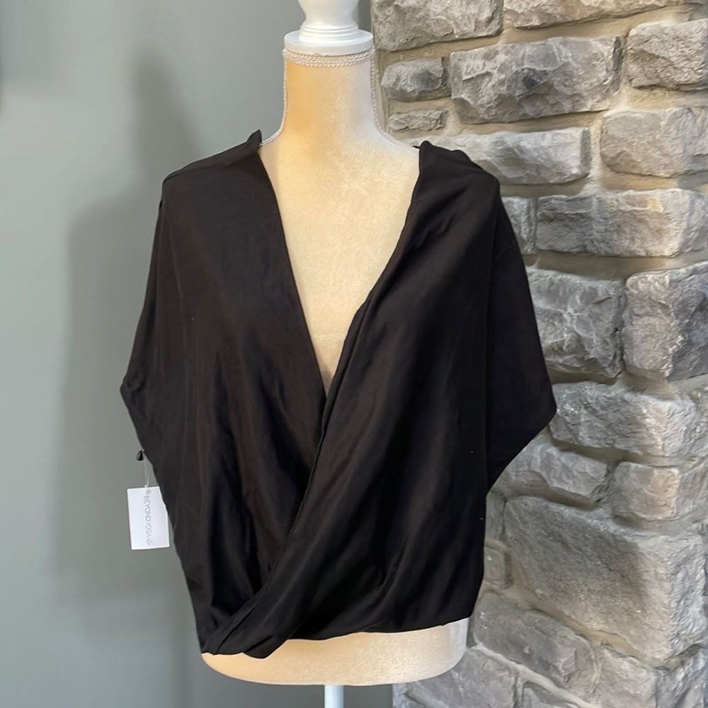 Beyond Yoga hidden pocket infinity scarf, NWT